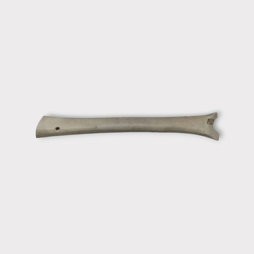 Moldura Coluna Esquerda Parabrisa Gm Corsa Classic 96 A 2009