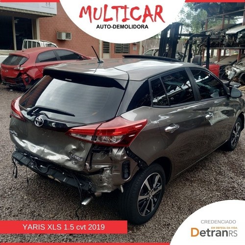 Toyota Yaris Xls 1.5 Em Peças  Caixa Motor 32 Mil Km 