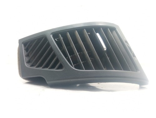 Difusor De Ar Esquerdo Bmw 118i 2012