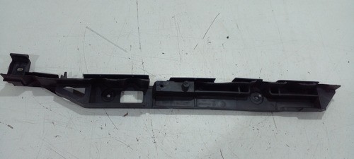 Guia L.e Parachoque Tras Vw Fox 2010/24 5z6807863a (r)