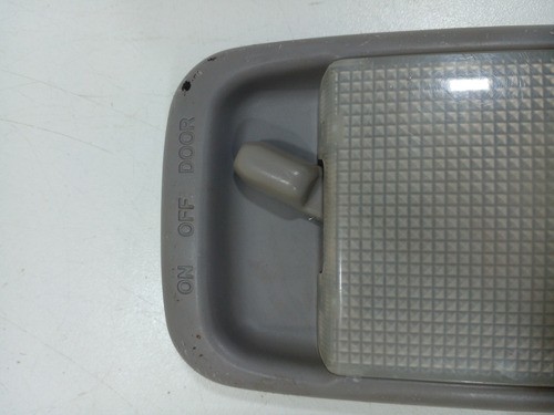 Luz Interna Teto Toyota Corolla 2000 (m)