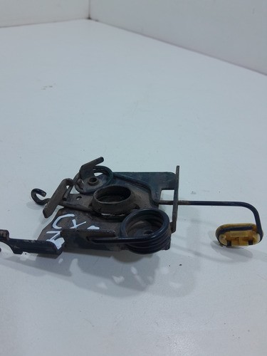 Fechadura Inferior Capo Ford Fiesta 03/12 2s6a16701ad (vj)