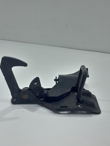 Fechadura Capo Volkswagen Polo 02/05 6q0823480b (vj)