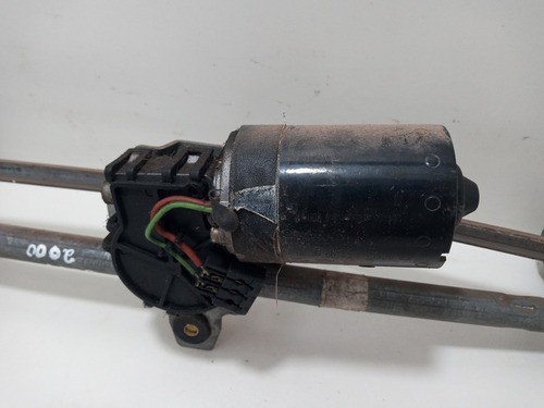 Galhada C/motor Limp Parabrisa Diant Vw Golf 2002 Original