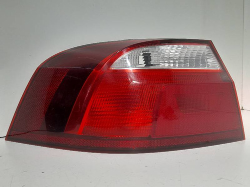 Lanterna Traseira Esquerda Vw Voyage  2013 2014 2015 2016