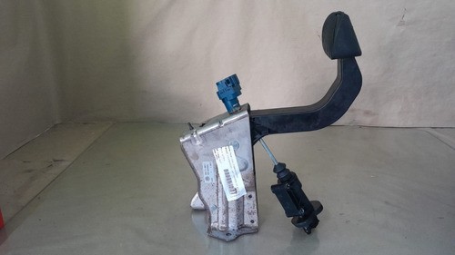 Pedal Embreagem Amarok 10/16 2h0721059c