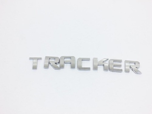 Emblema Nome Tracker Porta Mala Tracker 20/23 Usado (278)