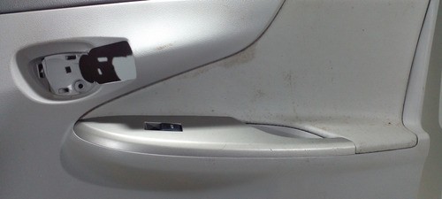 Forro Porta D.d Toyota Corolla 2009/11 6776302330 (r)