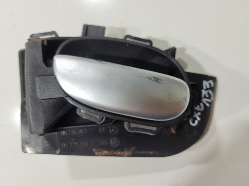 Maçaneta Interna Esqierda Peugeot 206 207 (r) E133 