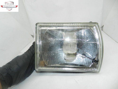 Farol Lado Esquerdo Paralelo Vw Gol 1980 A 1984