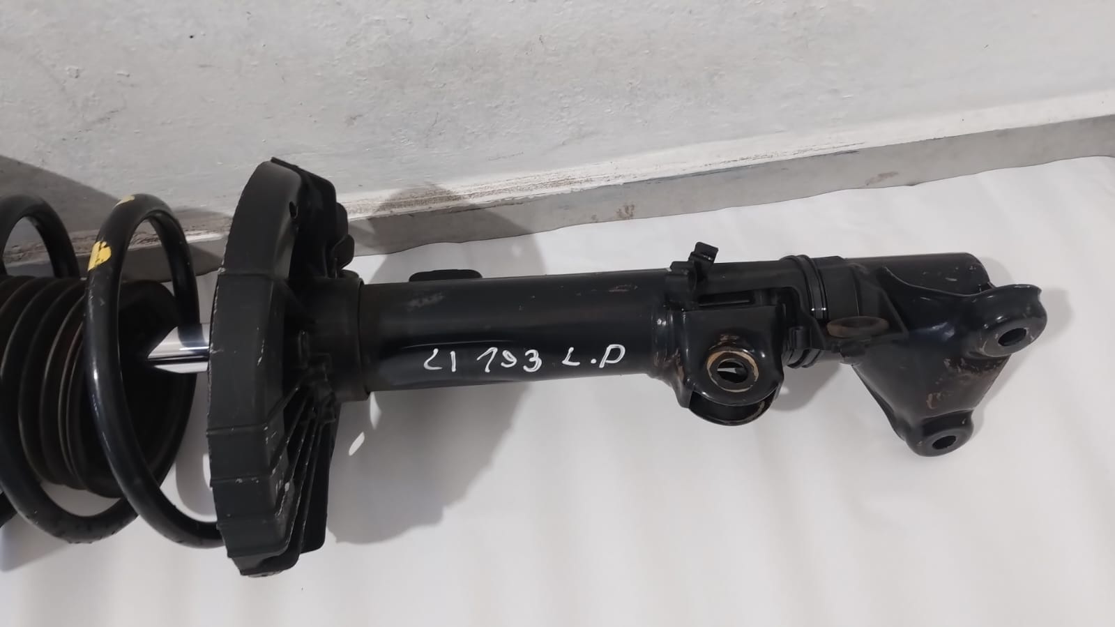 AMORTECEDOR COM MOLA DIANTEIRO DIREITO MERCEDES-BENZ C180K C200K W203 1.8 16V 2001 A 2006