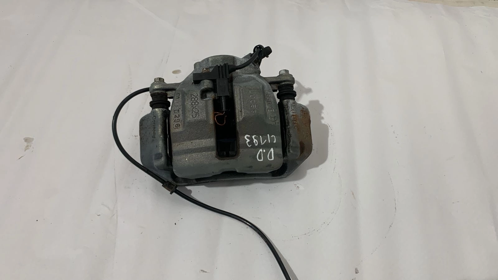 PINÇA FREIO COM SENSOR DIANTEIRA DIREITA MERCEDES-BENZ C180K 1.8 16V 4C 2001 A 2006