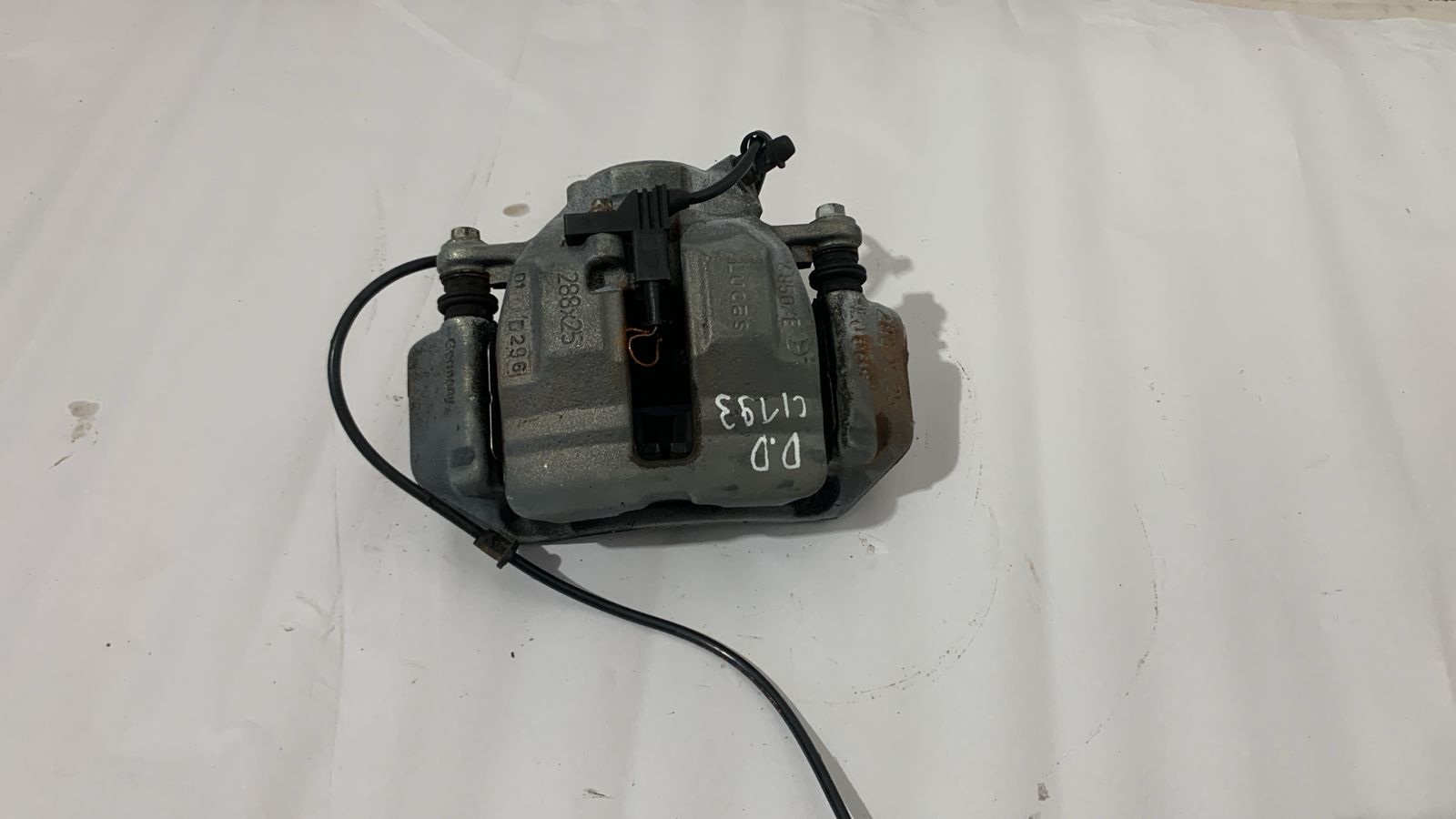 PINÇA FREIO COM SENSOR DIANTEIRA DIREITA MERCEDES-BENZ C180K 1.8 16V 4C 2001 A 2006
