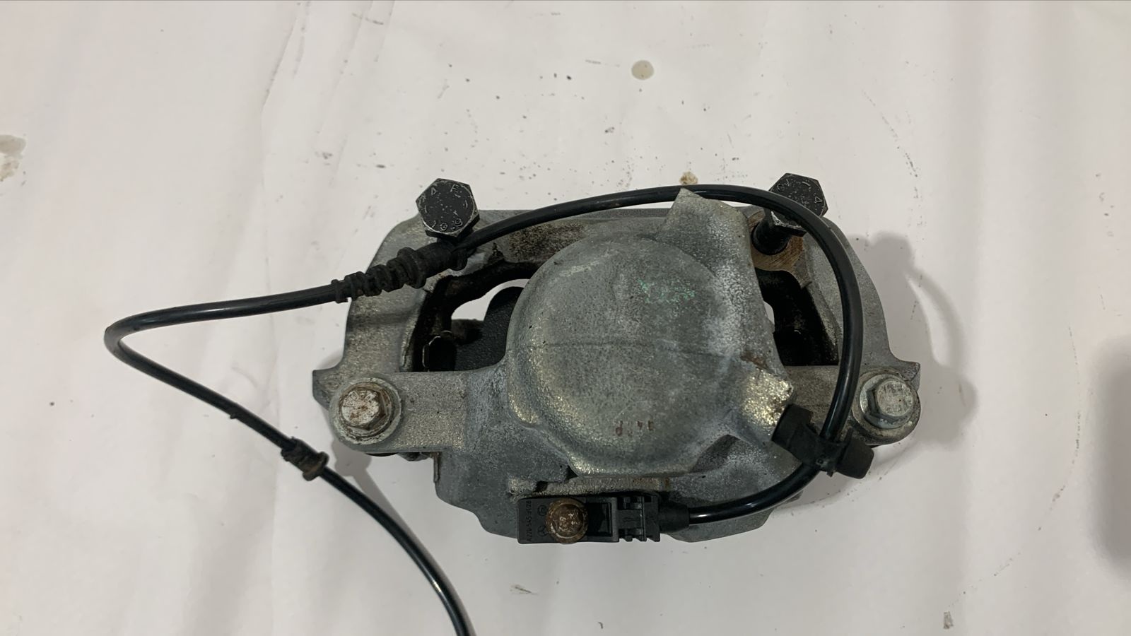 PINÇA FREIO COM SENSOR DIANTEIRA DIREITA MERCEDES-BENZ C180K 1.8 16V 4C 2001 A 2006