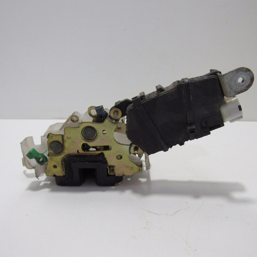 Fechadura Dianteira Esquerda Subaru Legacy Outback 2000 A 03
