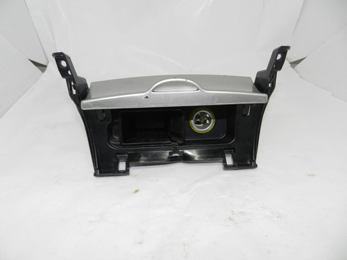 Porta Treco Acendedor Cigarro Toyota Corolla 09/14 C/detalhe