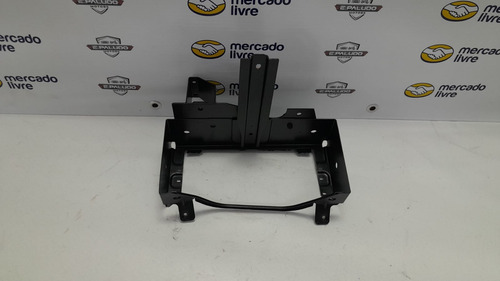 Suporte Moldura Rádio Capa Painel Central Ford Fiesta 96/02