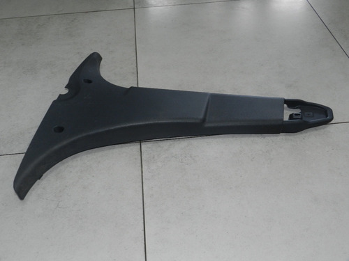 Acabamento Coluna Inferior Esquerda Renault Sandero 08 A 14