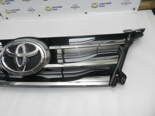Grade Superior Dianteira Toyota Hilux Sw4 2016 A 2020