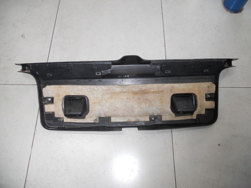 Moldura Tampa Traseira Vw Golf 1999 A 2006 1j6867601f