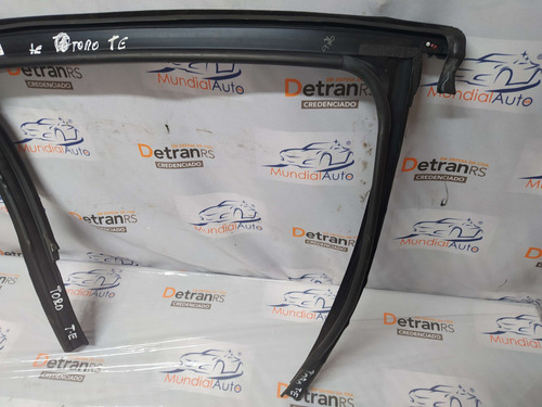 Canaleta Porta Traseira Esquerda Fiat Toro  11532