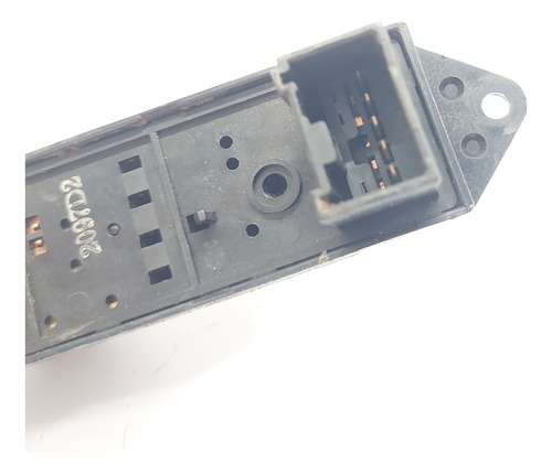 Botão Comando Vidro Traseiro Direito L200 Ano 2000 A 2011