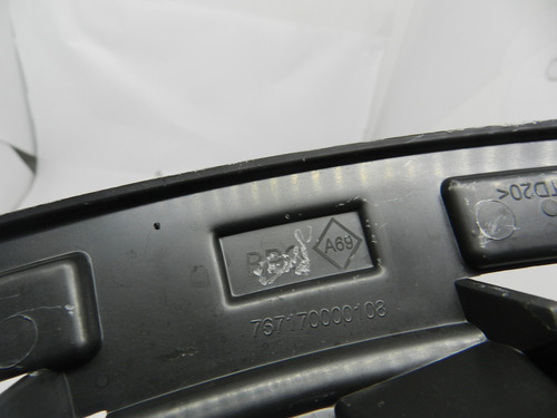 Guia Para-choque Dianteiro Esquerdo Renault Fluence 09/15