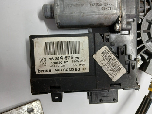 Maquina Vidro Porta Dianteira Esquerda Peugeot 307 2 Plug