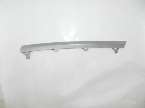 Moldura Grade Superior Lado Esquerdo Vw Fox 15/20