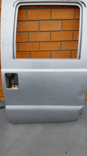 Porta Traseira Direita F250 Super Duty Detalhe 29098-00001