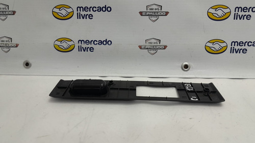 Acabamento Fechadura Tampa Traseira C180k C200 C230 01/07