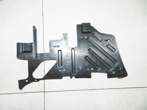 Acabamento Inferior Caixa Fusível Vw Golf 00/01 C/ Detalhe 