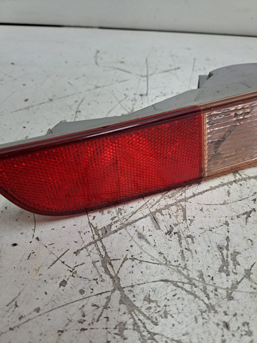 Refletor Olho Gato Direito Mitsubishi Outlander 2014 2015