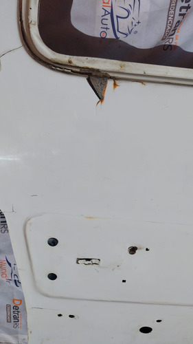 Porta Traseira Esquerda Fiorino 97/... Detalhe 14380-05231