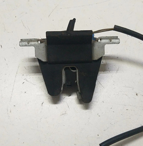 Fechadura Tampa Traseira Vw Gol G5 G6 G7 5u6827505c