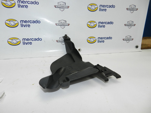 Capa Defletor Fechadura Dianteira Esquerda Megane Gt 07/13