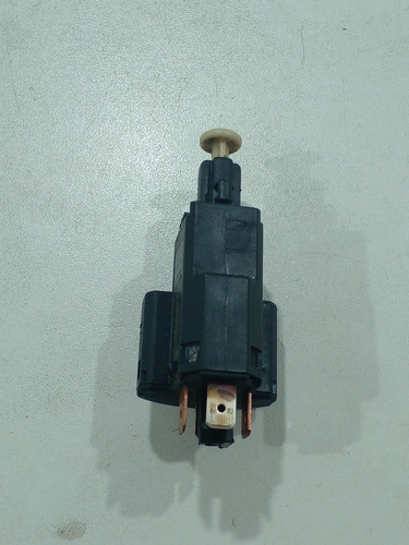 Interruptor Luz De Freio Corsa/celta 09132299 (vj)