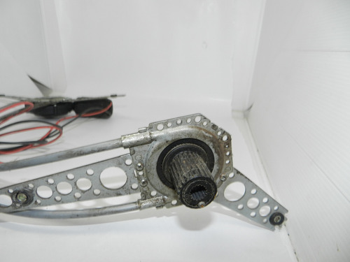 Máquina Vidro Dianteira Direita Renault Clio 2000 E1021247