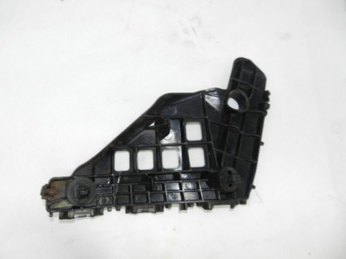 Guia Lado Direito Para-choque Dianteiro Toyota Corolla 15/19