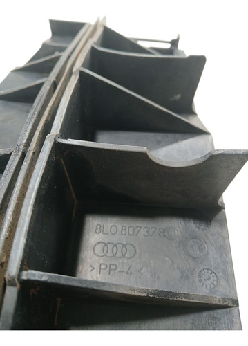 Guia Parachoque Traseira Direita Audi A3 1.6 2000 (ap)