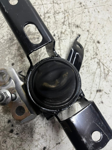 Coxim Motor Lado Direito Toyota Yaris 1.5 2023 2022 2021 20