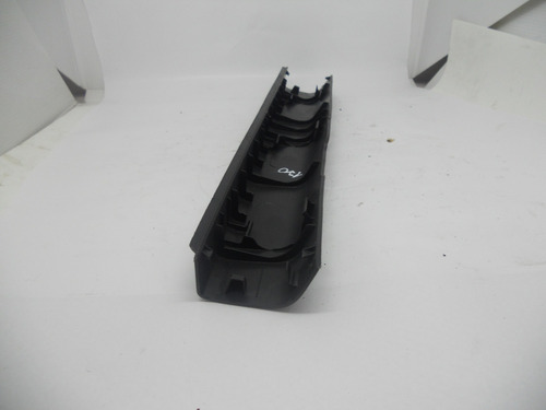 Soleira Dianteira Direita Nissan March 15 A 2019 769b49lh0a