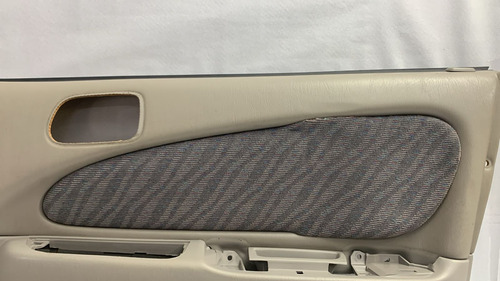 Forro Porta Dianteiro Direito Corolla Xei 98/02 Com Detalhe