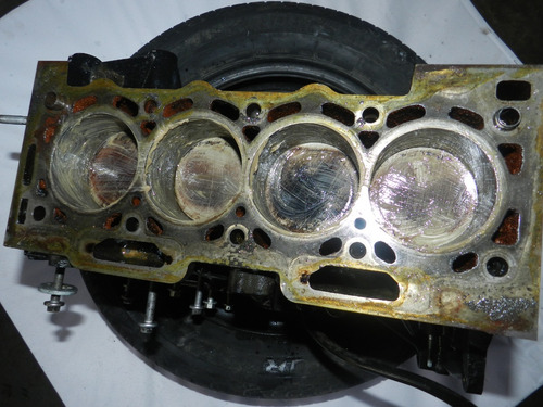 Motor Parcial Peugeot 307 1.6 16v 2007 113cv Flex Detalhe
