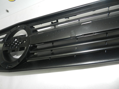 Grade Superior Para-choque Dianteiro Gm Meriva 2003 A 2012