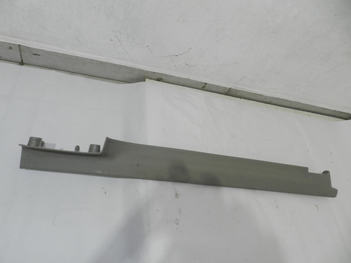 Soleira Porta Traseira Direita Gm Zafira 2001 A 2012