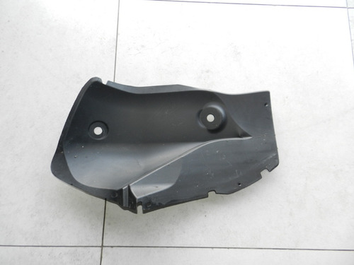 Para-barro Traseiro Direito Renault Sandero 03/13 8200531579