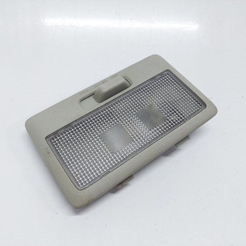 Luz De Teto Cortesia Suzuki Grand Vitara Ano 2004 A 2008