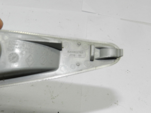 Pisca Paralama Esquerdo Renault Sandero 08 A 2014 8200602763