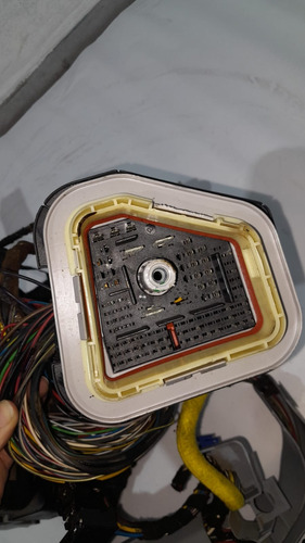 Chicote Painel Caixa Fusível Gm Zafira 2.0 8v 01/12 90559657
